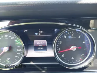 2017 Mercedes-Benz E 300 Luxury with VIN WDDZF4KBXHA102915, listed as a IAAI auction lot 42082617 with 66,641 mi miles and . Bid and sale history available at carsss.com. Image 15.