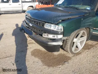 2002 Chevrolet Silverado 1500 with VIN 1GCEC14W12Z159349, listed as a IAAI auction lot 41765256 with 132,934 mi miles. Bid and sale history available at carsss.com. Image 6.
