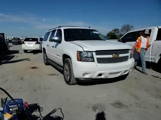 2008 Chevrolet Suburban LTZ with VIN 3GNFC160X8G215320, listed as a Copart auction lot 76341774 with 251,891 mi miles and Salvage Title. Bid and sale history available at carsss.com. Image 11.
