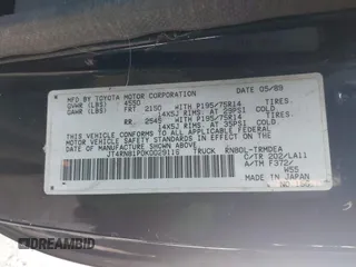 1989 Toyota Pickup DX z VIN JT4RN81P0K0029116, wystawiony jako IAAI lot #42474777 z przebiegiem 234 987 mil mil oraz . Historia ofert i sprzedaży dostępna na DreamBid. Obrazek 9.