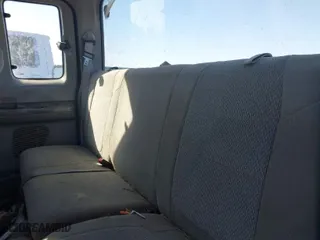 2004 Ford Super Duty F-250 XL with VIN 1FTNX21L34EB63367, listed as a IAAI auction lot 41395910 with 175,223 mi miles. Bid and sale history available at carsss.com. Image 8.