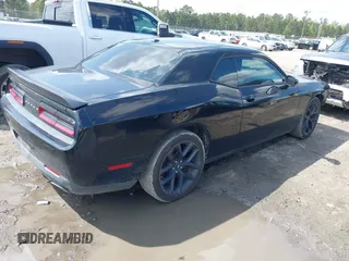 2019 Dodge Challenger SXT z VIN 2C3CDZAG3KH507625, wystawiony jako IAAI lot #41915138 z przebiegiem 125 619 mil mil oraz . Historia ofert i sprzedaży dostępna na DreamBid. Obrazek 4.