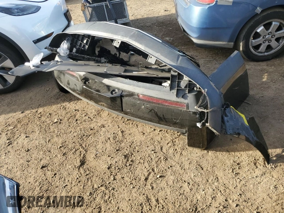 2015 Cadillac Escalade z VIN 1GYS3UKJ6FR702979, wystawiony jako Copart lot #47645315 z przebiegiem 80 531 mil mil oraz Szkoda całkowita • Salvage title. Historia ofert i sprzedaży dostępna na DreamBid. Obrazek 13.