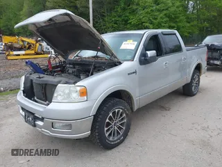2006 Lincoln Mark LT z VIN 5LTPW185X6FJ07014, wystawiony jako IAAI lot #42267918 z przebiegiem 260 372 mil mil oraz . Historia ofert i sprzedaży dostępna na DreamBid. Obrazek 2.