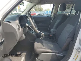 2017 Jeep Patriot Sport z VIN 1C4NJPBA1HD207762, wystawiony jako Copart lot #53863095 z przebiegiem 78 229 mil mil oraz Szkoda całkowita • Salvage title. Historia ofert i sprzedaży dostępna na DreamBid. Obrazek 7.