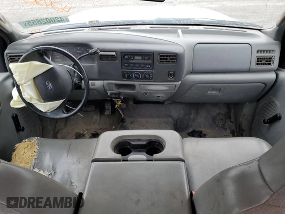 2004 Ford F-250 with VIN 1FDNX21L44ED76226, listed as a Copart auction lot 42002655 with 145,201 mi miles and Salvage title. Bid and sale history available at DreamBid. Image 8.