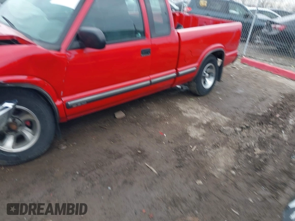 2001 Chevrolet S-10 LS with VIN 1GCCS19531K152758, listed as a IAAI auction lot 41700062 with 74,422 mi miles and . Bid and sale history available at DreamBid. Image 14.