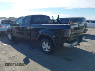 2004 Ford F-150 XLT with VIN 1FTPX14514NB06309, listed as a IAAI auction lot 41202327 with 196,861 mi miles. Bid and sale history available at carsss.com. Image 3.