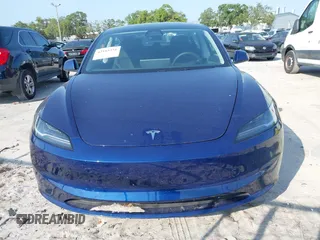 2024 Tesla Model 3 z VIN 5YJ3E1EA4RF751347, wystawiony jako IAAI lot #42185531 z przebiegiem 9328 mil mil oraz . Historia ofert i sprzedaży dostępna na DreamBid. Obrazek 11.