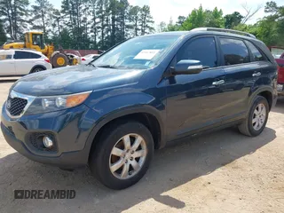 2011 Kia Sorento LX with VIN 5XYKT4A19BG102196, listed as a IAAI auction lot 42107811 with 353,665 mi miles. Bid and sale history available at carsss.com. Image 2.