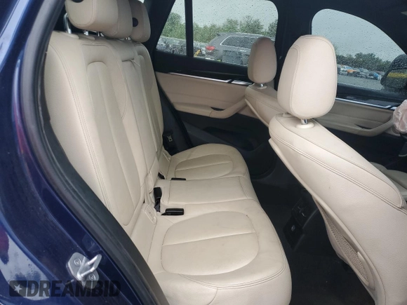 2017 BMW X1 xDrive28i with VIN WBXHT3C36H5F86273, listed as a Copart auction lot 56117875 with 55,948 mi miles and Salvage title. Bid and sale history available at DreamBid. Image 11.