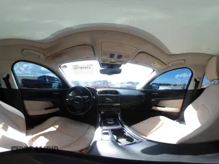 2019 Jaguar XE 25t Premium with VIN SAJAJ4FX9KCP46060, listed as a IAAI auction lot 42028720 with 38,953 mi miles. Bid and sale history available at carsss.com. Image 18.