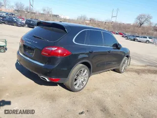 2013 Porsche Cayenne Diesel with VIN WP1AF2A2XDLA39177, listed as a IAAI auction lot 41642164 with 93,932 mi miles. Bid and sale history available at carsss.com. Image 4.
