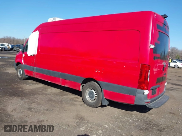 2021 Mercedes-Benz Sprinter Cargo with VIN W1Y4ECHY4MT070552, listed as a IAAI auction lot 41720548 with 110,401 mi miles and . Bid and sale history available at carsss.com. Image 3.