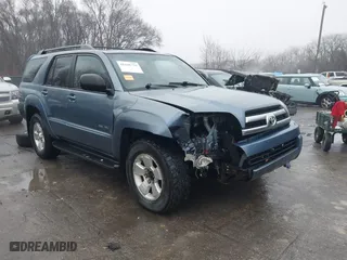 2005 Toyota 4Runner SR5 with VIN JTEBU14R658050952, listed as a IAAI auction lot 41188739 with 255,359 mi miles. Bid and sale history available at carsss.com. Image 1.