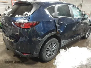 2020 Mazda CX-5 Touring z VIN JM3KFBCM9L0843045, wystawiony jako IAAI lot #41361008 z przebiegiem 76 107 mil mil oraz . Historia ofert i sprzedaży dostępna na DreamBid. Obrazek 4.