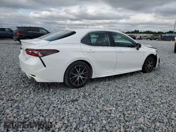 2024 Toyota Camry SE with VIN 4T1G11AK2RU862056, listed as a Copart auction lot 51670125 with 26,724 mi miles and Salvage Title. Bid and sale history available at carsss.com. Image 3.