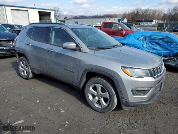 2020 Jeep Compass Latitude with VIN 3C4NJDBB3LT217655, listed as a Copart auction lot 46462235 with 55,540 mi miles and Salvage Title. Bid and sale history available at carsss.com. Image 4.