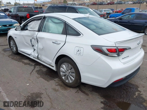 2016 Hyundai Sonata SE with VIN KMHE24L15GA037265, listed as a IAAI auction lot 40752675 with Not Provided miles and . Bid and sale history available at DreamBid. Image 3.