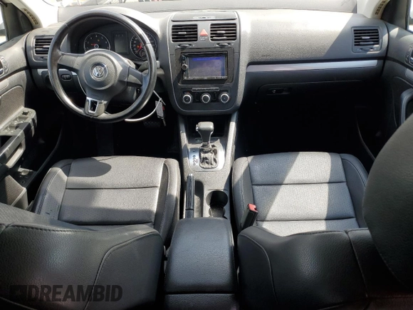 2010 Volkswagen Jetta Limited Edition с VIN 3VWRZ7AJ1AM109768, выставлен на аукционе Copart как лот 54629555 с пробегом 109 339 миль миль и Списание • Salvage title. История ставок и продаж доступна на DreamBid. Изображение 8.