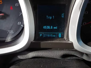 2012 Chevrolet Equinox LT w/2LT with VIN 2GNFLPE58C6310933, listed as a IAAI auction lot 41602733 with 271,815 mi miles. Bid and sale history available at carsss.com. Image 7.