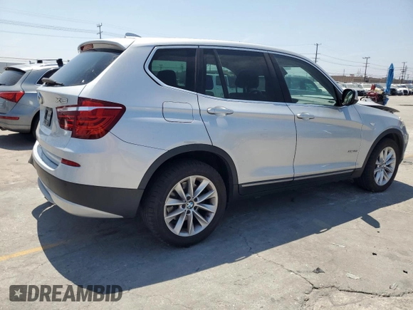 2014 BMW X3 xDrive28i z VIN 5UXWX9C59E0D26101, wystawiony jako Copart lot #60690065 z przebiegiem 94 386 mil mil oraz Szkoda całkowita • Salvage title. Historia ofert i sprzedaży dostępna na DreamBid. Obrazek 3.
