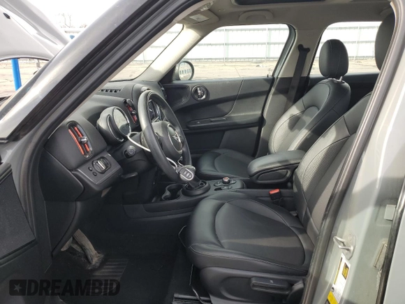 2019 MINI Countryman Cooper with VIN WMZYV5C56K3F57640, listed as a Copart auction lot 81803204 with 66,422 mi miles and Salvage Title. Bid and sale history available at carsss.com. Image 7.