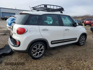 2014 FIAT 500L Trekking with VIN ZFBCFADHXEZ010932, listed as a Copart auction lot 87758755 with Not Provided miles and Salvage Title. Bid and sale history available at carsss.com. Image 3.