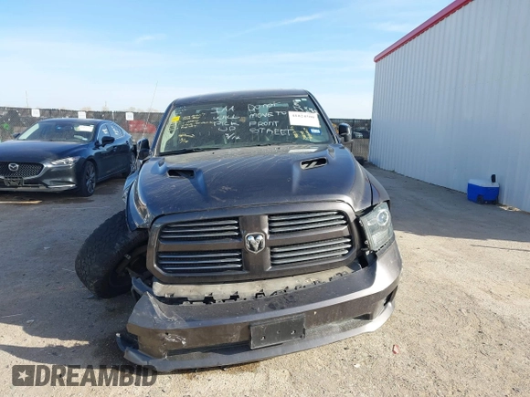 2016 Ram 1500 Sport z VIN 1C6RR7MT9GS151662, wystawiony jako IAAI lot #41824580 z przebiegiem 200 122 mil mil oraz . Historia ofert i sprzedaży dostępna na DreamBid. Obrazek 12.