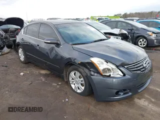 2012 Nissan Altima S z VIN 1N4AL2AP2CN469056, wystawiony jako IAAI lot #41449965 z przebiegiem 218 000 mil mil oraz . Historia ofert i sprzedaży dostępna na DreamBid. Obrazek 1.