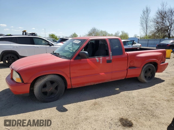 2000 GMC Sonoma SLS z VIN 1GTCS19W0Y8262960, wystawiony jako Copart lot #56512435 z przebiegiem 243 662 mil mil oraz Tytuł czysty. Historia ofert i sprzedaży dostępna na DreamBid. Obrazek 1.