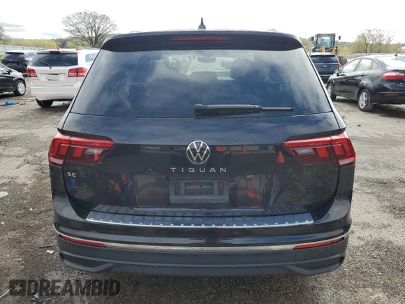 2023 Volkswagen Tiguan SE with VIN 3VVNB7AX2PM058818, listed as a Copart auction lot 55518755 with 35,878 mi miles and Salvage title. Bid and sale history available at DreamBid. Image 6.