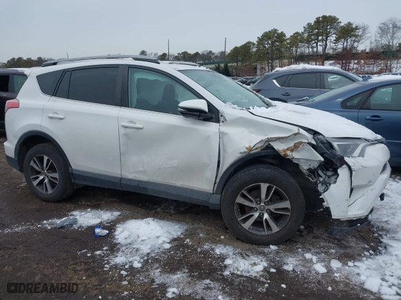 2017 Toyota RAV4 XLE with VIN 2T3RFREV4HW673525, listed as a IAAI auction lot 41503904 with 75,281 mi miles. Bid and sale history available at carsss.com. Image 6.