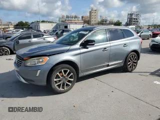 2017 Volvo XC60 Dynamic z VIN YV449MRRXH2120577, wystawiony jako Copart lot #58232905 z przebiegiem Nie podano mil oraz Szkoda całkowita • Salvage title. Historia ofert i sprzedaży dostępna na DreamBid. Obrazek 1.