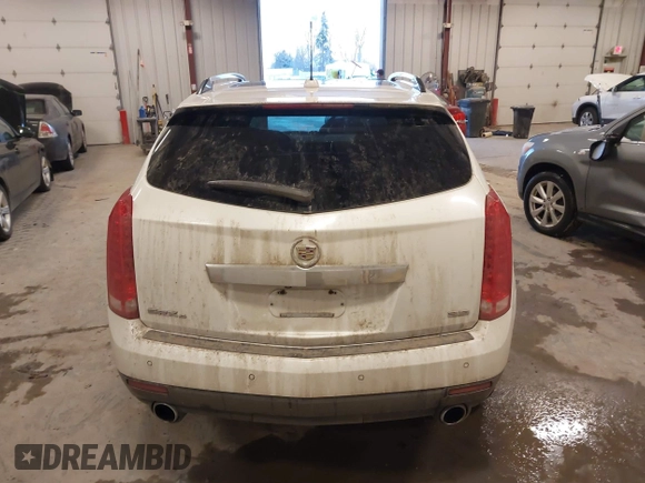2015 Cadillac SRX Premium Collection with VIN 3GYFNGE32FS564168, listed as a IAAI auction lot 41355787 with 182,949 mi miles. Bid and sale history available at carsss.com. Image 16.