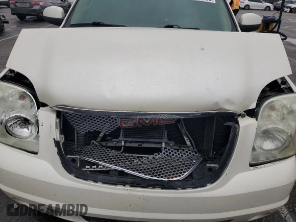 2011 GMC Yukon Denali with VIN 1GKS1EEF2BR337370, listed as a Copart auction lot 49311105 with 131,840 mi miles and Salvage Title. Bid and sale history available at carsss.com. Image 13.