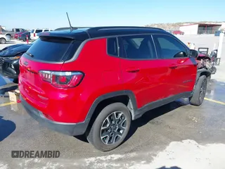 2020 Jeep Compass Trailhawk z VIN 3C4NJDDB5LT162915, wystawiony jako IAAI lot #41654603 z przebiegiem 89 316 mil mil oraz . Historia ofert i sprzedaży dostępna na DreamBid. Obrazek 4.