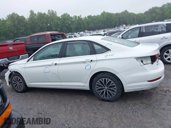 2019 Volkswagen Jetta S with VIN 3VWC57BU1KM084270, listed as a IAAI auction lot 42351806 with 72,370 mi miles and . Bid and sale history available at DreamBid. Image 15.
