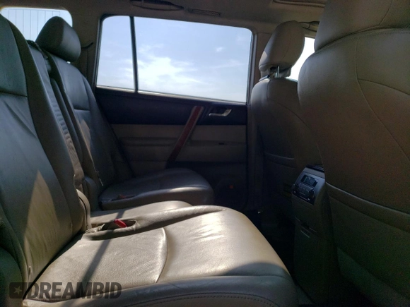 2009 Toyota Highlander Limited with VIN JTEDS42A092088408, listed as a Copart auction lot 62070035 with 201,260 mi miles and Salvage title. Bid and sale history available at DreamBid. Image 10.