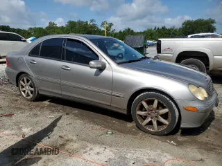 2004 Mercedes-Benz C 230 Kompressor with VIN WDBRF40J64A564613, listed as a Copart auction lot 59876525 with 140,525 mi miles and Clean title. Bid and sale history available at DreamBid. Image 4.