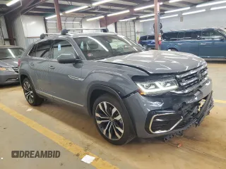 2021 Volkswagen Atlas SEL Premium R-Line with VIN 1V2FE2CA2MC238981, listed as a Copart auction lot 62637875 with 43,064 mi miles and Salvage title. Bid and sale history available at DreamBid. Image 4.