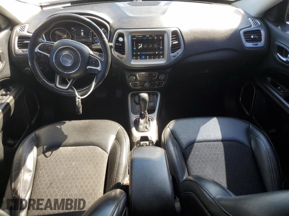 2018 Jeep Compass Latitude with VIN 3C4NJDBB8JT417492, listed as a Copart auction lot 50998975 with 141,975 mi miles and Salvage title. Bid and sale history available at DreamBid. Image 8.