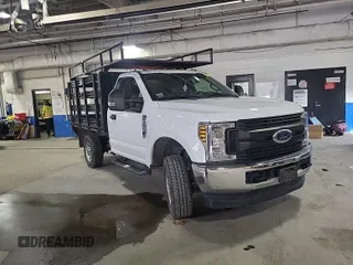 2019 Ford Super Duty F-250 SRW XL with VIN 1FTBF2B65KED70032, listed as a IAAI auction lot 42175635 with 11,305 mi miles. Bid and sale history available at carsss.com. Image 9.
