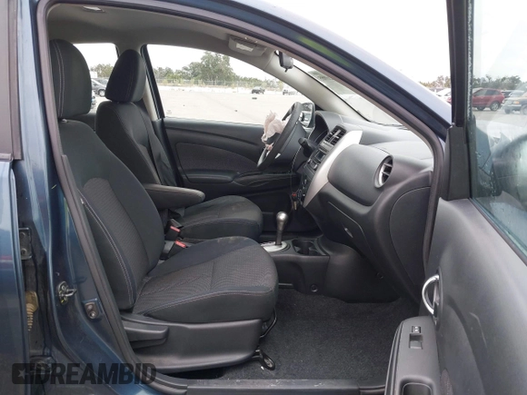 2016 Nissan Versa S with VIN 3N1CN7AP3GL812976, listed as a IAAI auction lot 41269955 with 178,968 mi miles. Bid and sale history available at carsss.com. Image 5.