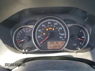2017 Toyota Yaris L z VIN VNKKTUD32HA083729, wystawiony jako Copart lot #58020955 z przebiegiem 66 075 mil mil oraz Szkoda całkowita • Salvage title. Historia ofert i sprzedaży dostępna na DreamBid. Obrazek 9.