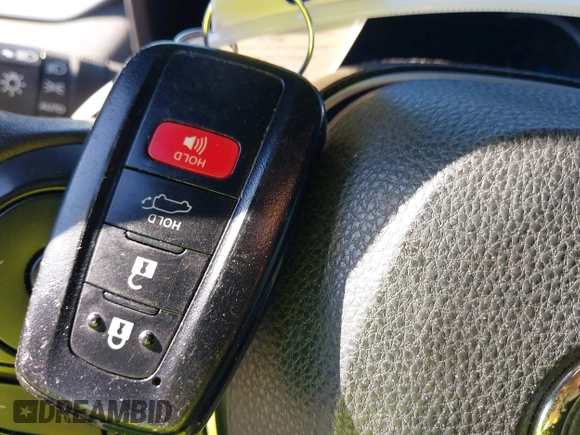 2021 Toyota RAV4 Hybrid XSE with VIN 4T3E6RFV7MU033736, listed as a IAAI auction lot 41640884 with 35,563 mi miles and . Bid and sale history available at DreamBid. Image 11.