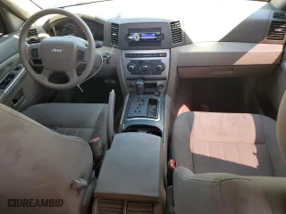 2005 Jeep Grand Cherokee Laredo with VIN 1J4HS48N55C732550, listed as a Copart auction lot 67326584 with 199,936 mi miles and Salvage Title. Bid and sale history available at carsss.com. Image 8.