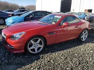 2016 Mercedes-Benz SLK 300 z VIN WDDPK3JA5GF118480, wystawiony jako Copart lot #38621284 z przebiegiem 40 950 mil mil oraz . Historia ofert i sprzedaży dostępna na DreamBid. Obrazek 1.