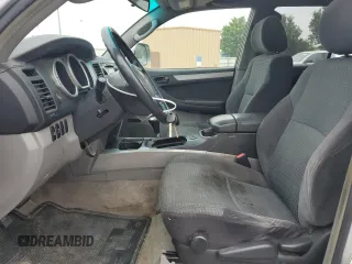2004 Toyota 4Runner SR5 с VIN JTEBT14R040037422, выставлен на аукционе Copart как лот 61047755 с пробегом 309 228 миль миль и Списание • Salvage title. История ставок и продаж доступна на DreamBid. Изображение 7.