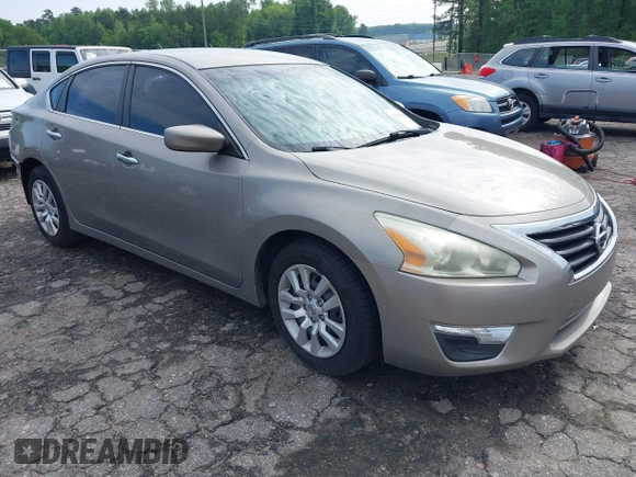 2015 Nissan Altima 2.5 S with VIN 1N4AL3AP1FC228708, listed as a IAAI auction lot 42097858 with 192,802 mi miles. Bid and sale history available at carsss.com. Image 1.